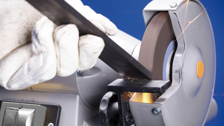 Universal – materials: stainless steel (INOX), cast iron, steel