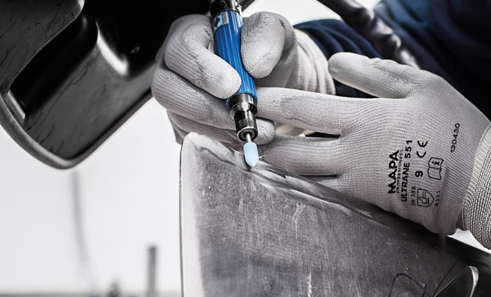 Schleifstifte TOUGH sind speziell für das Beischleifen von Reparaturschweißungen sowie das Nachbearbeiten an Turbinenschaufeln.