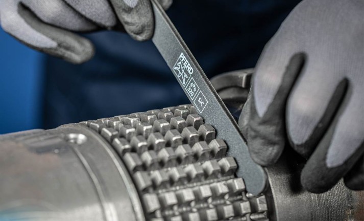 Flexible sanding sticks