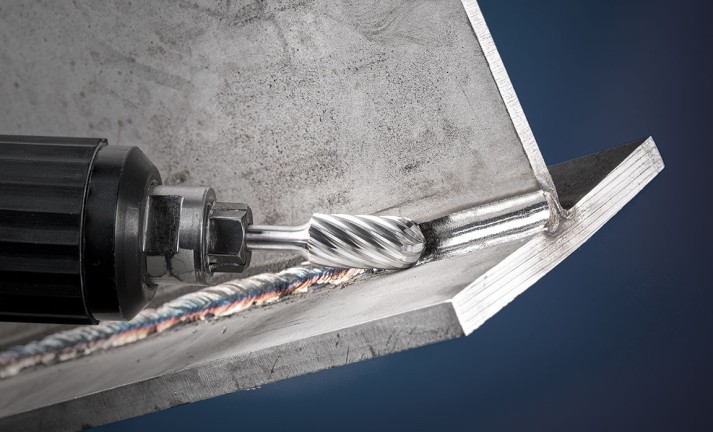 El dentado INOX previene la decoloración por calor en los materiales gracias a la reducción del calor generado.