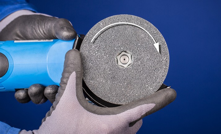 Extremely fast and simple tool changing reduces process costs.