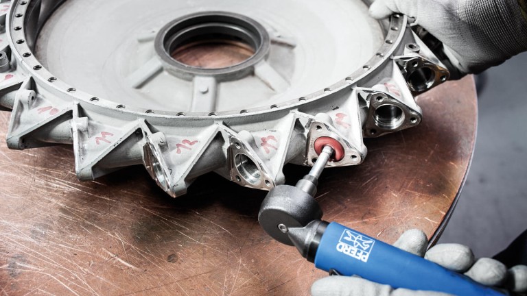 Vlies als Schleifmittel